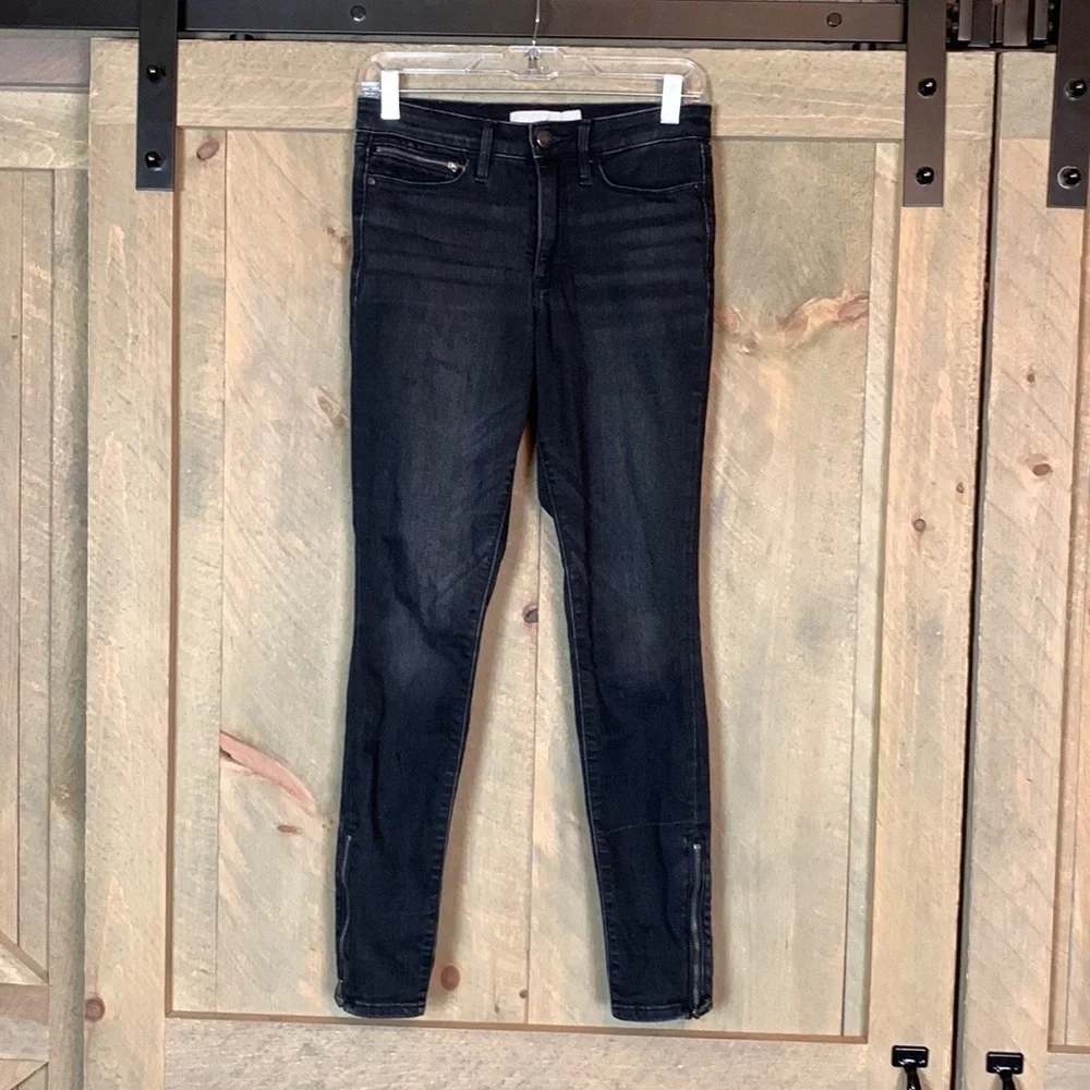 Athleta Sculptek ultra skinny jeans with leg zippers Carbon black Size 2